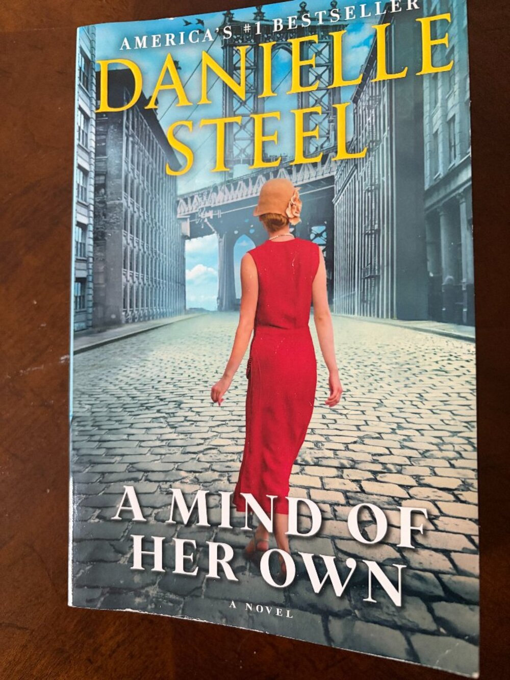 Danielle Steel-A Mind of Her Own  (2026) paperback-Excellent condition!